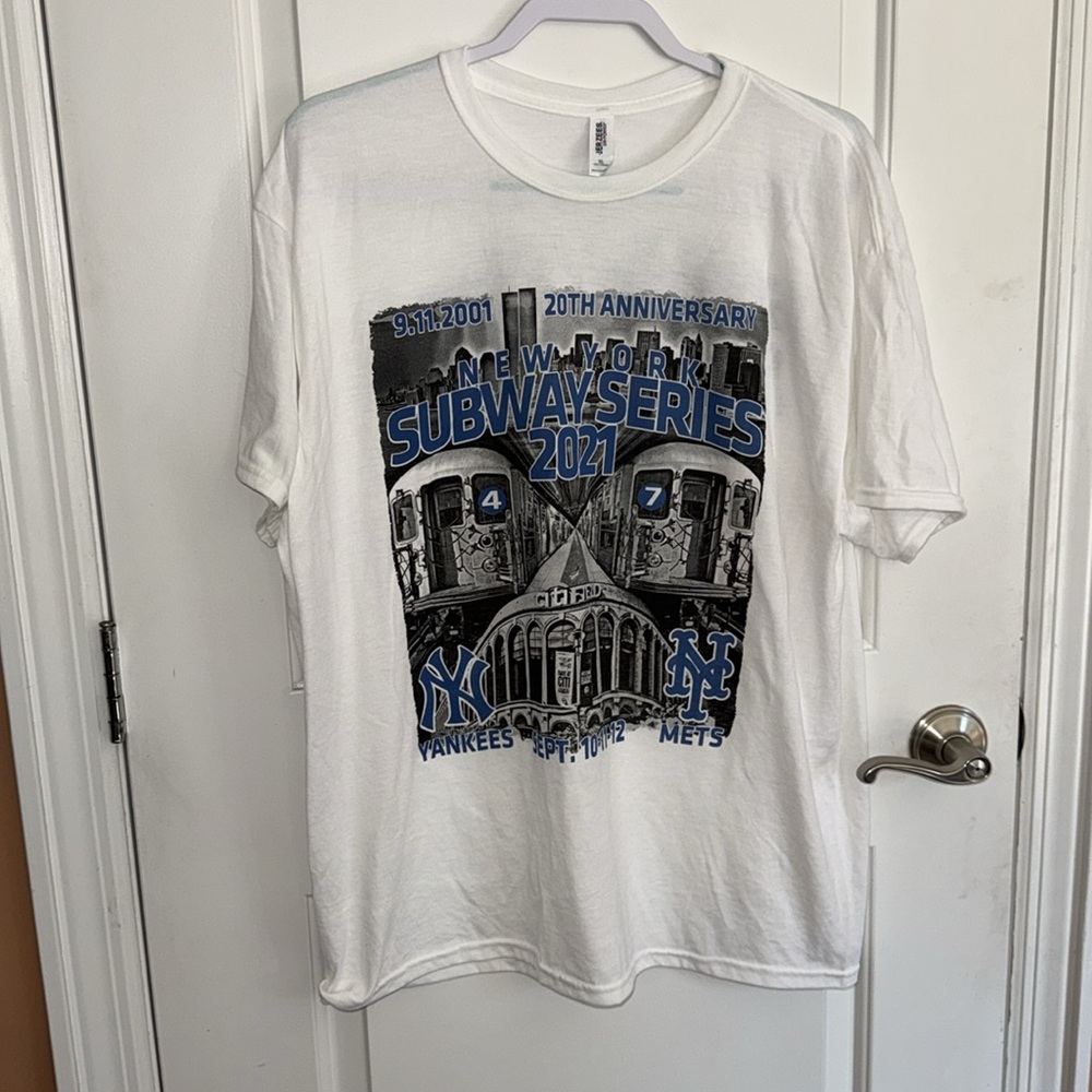 Subway series Yankees v Mets 2021 9-11 anniversary t-shirt shirt Brand New
